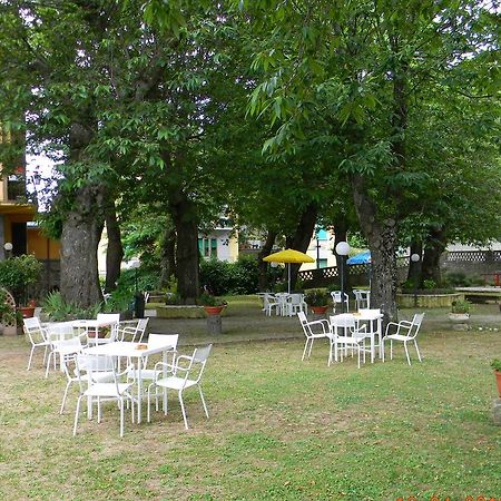 פיאנקסטניאיו Albergo Ristorante Ragno D'Oro מראה חיצוני תמונה