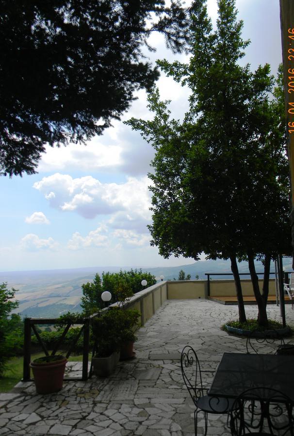 פיאנקסטניאיו Albergo Ristorante Ragno D'Oro מראה חיצוני תמונה